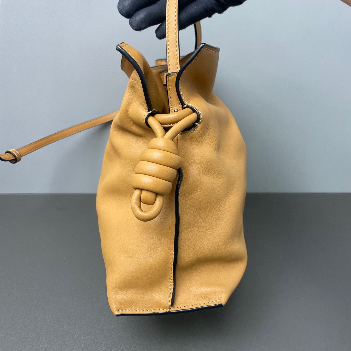 Loewe - Flamenco Knot - Leather - Brown - (medium)