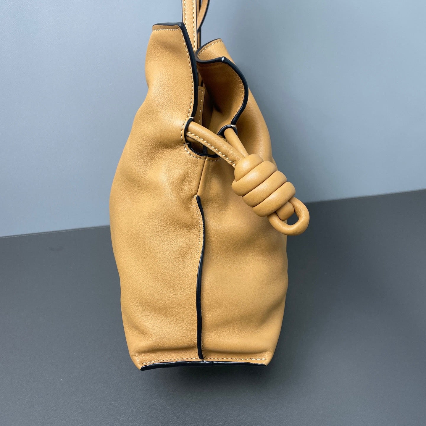 Loewe - Flamenco Knot - Leather - Brown - (medium)