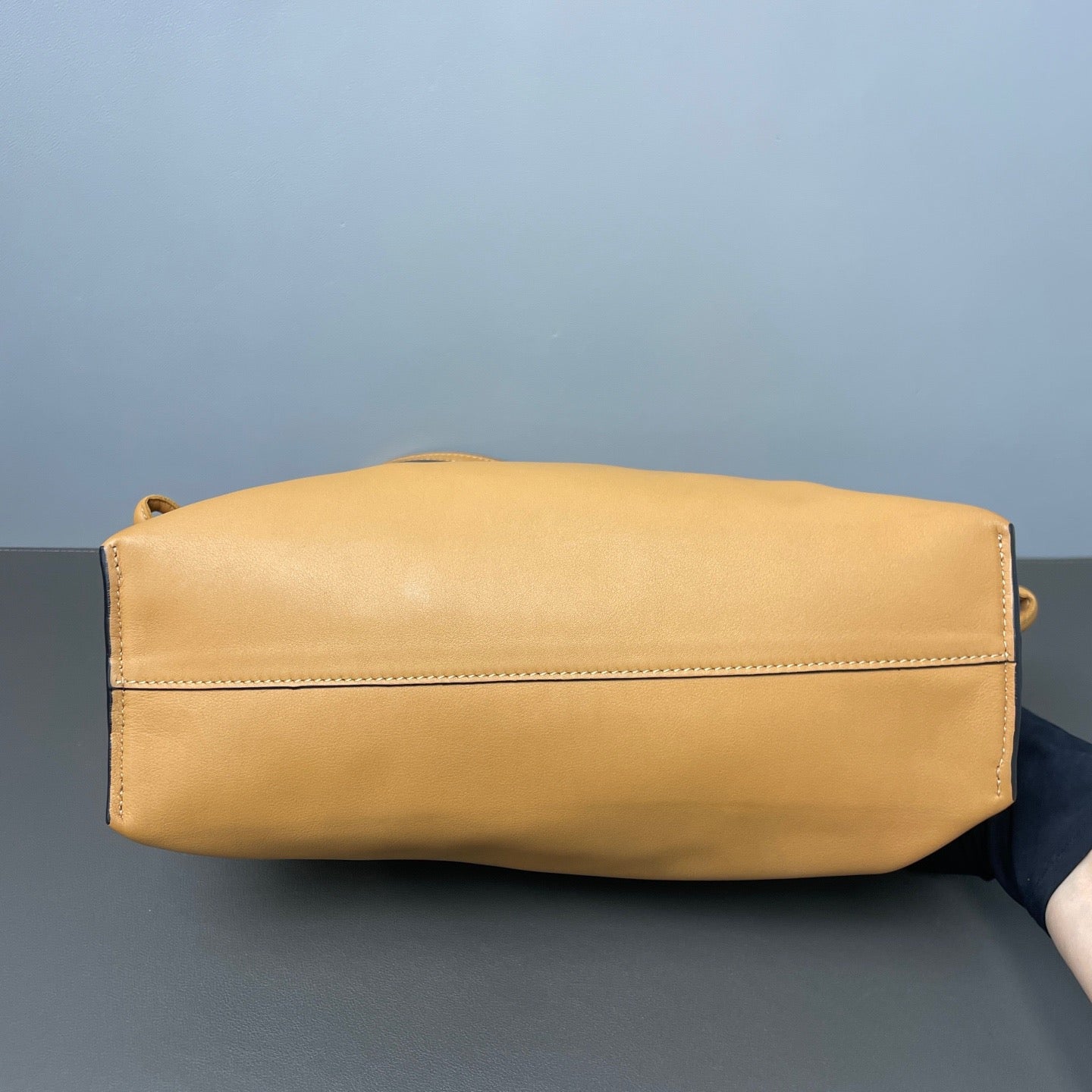 Loewe - Flamenco Knot - Leather - Brown - (medium)