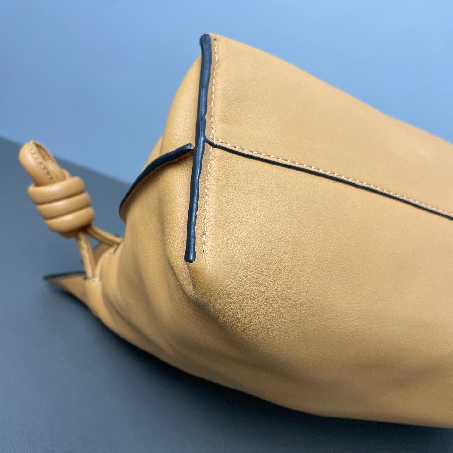 Loewe - Flamenco Knot - Leather - Brown - (medium)