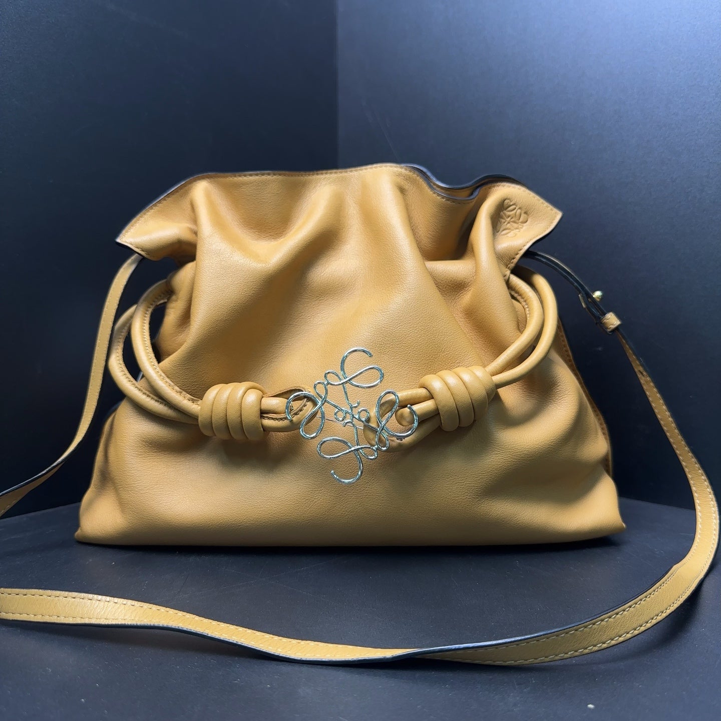 Loewe - Flamenco - Leather - Brown - (medium)