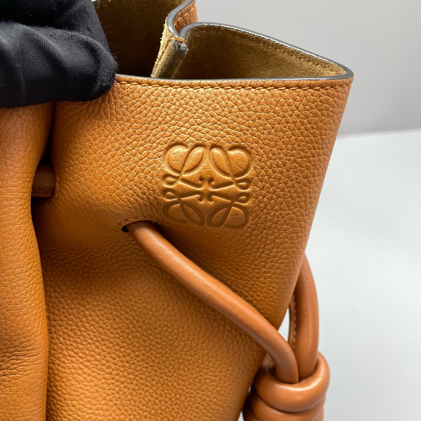 Loewe - Flamenco Tote Bag - Grained calfskin leather - Caramel - (Medium)