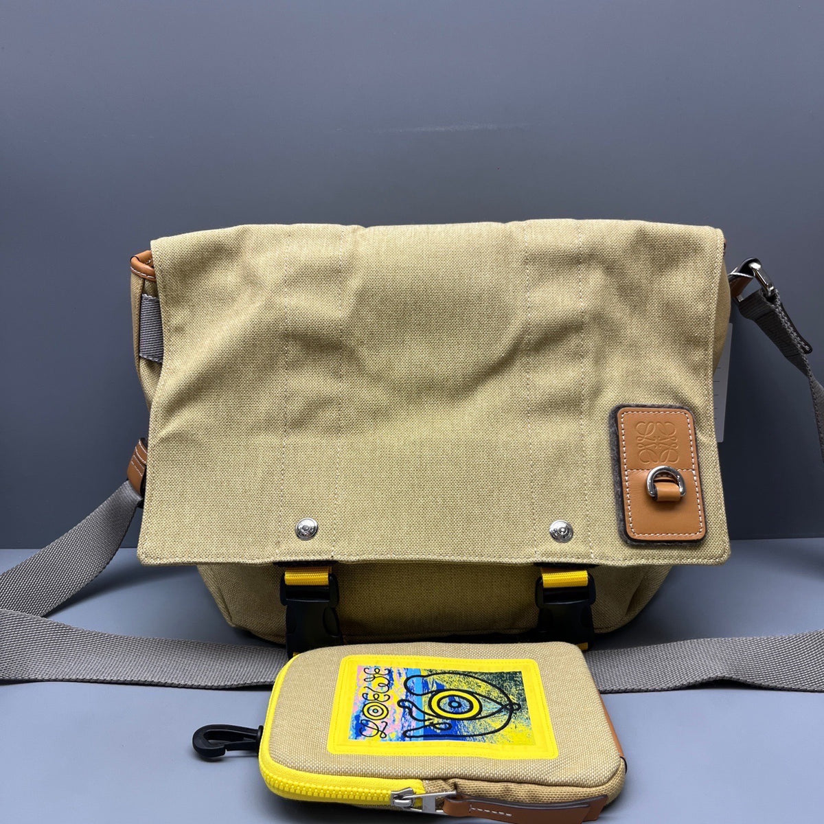 Loewe - Flap Messenger Bag - Cloth - Beige - (Medium)