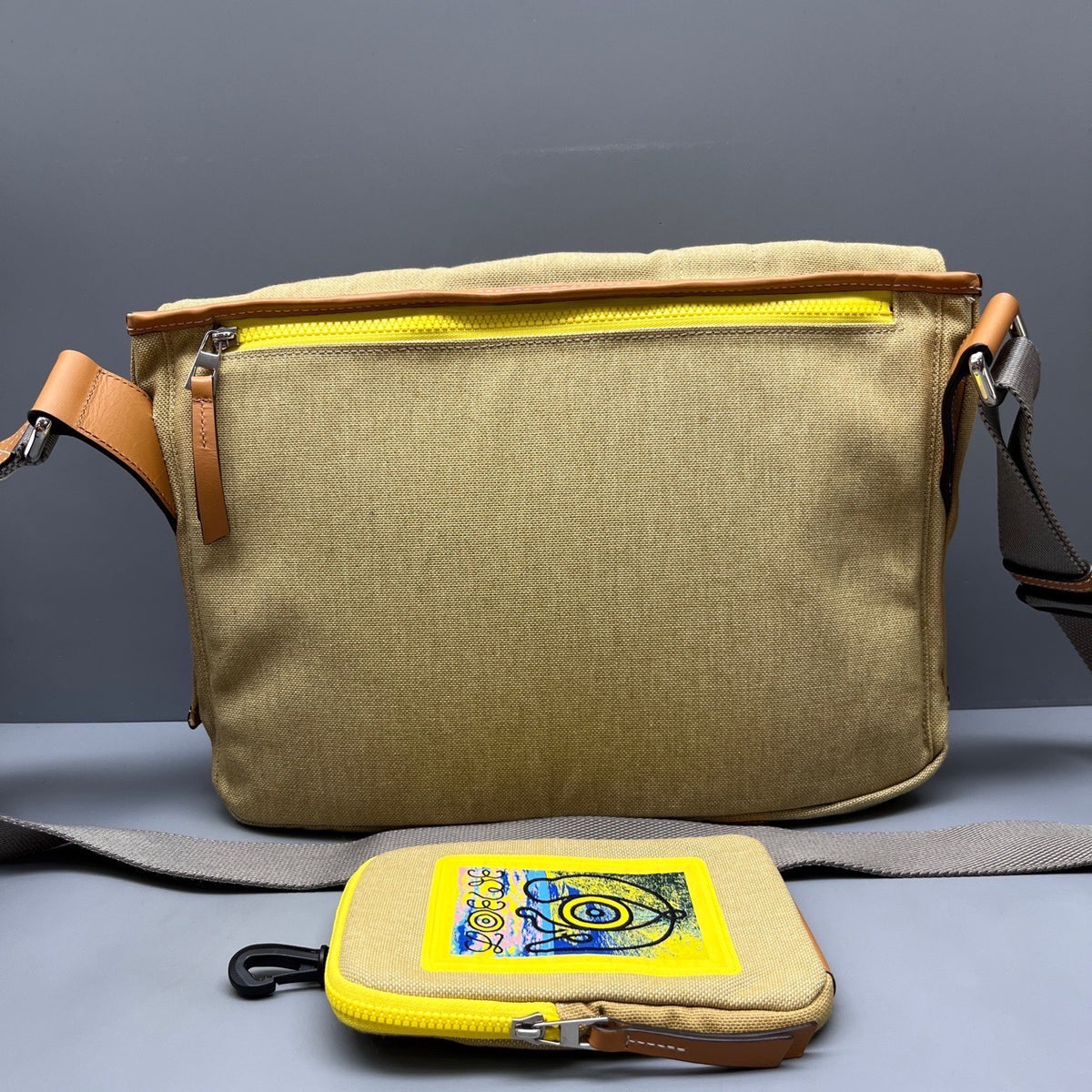 Loewe - Flap Messenger Bag - Cloth - Beige - (Medium)