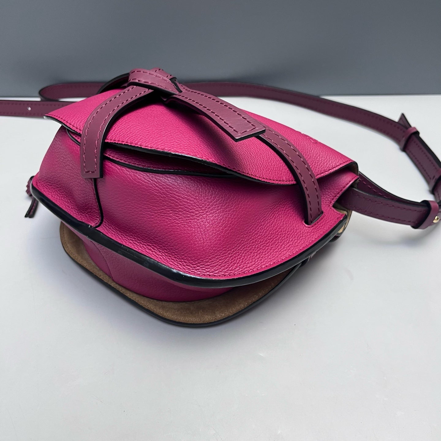Loewe - Gate - Grained leather - Fuchsia - (small)