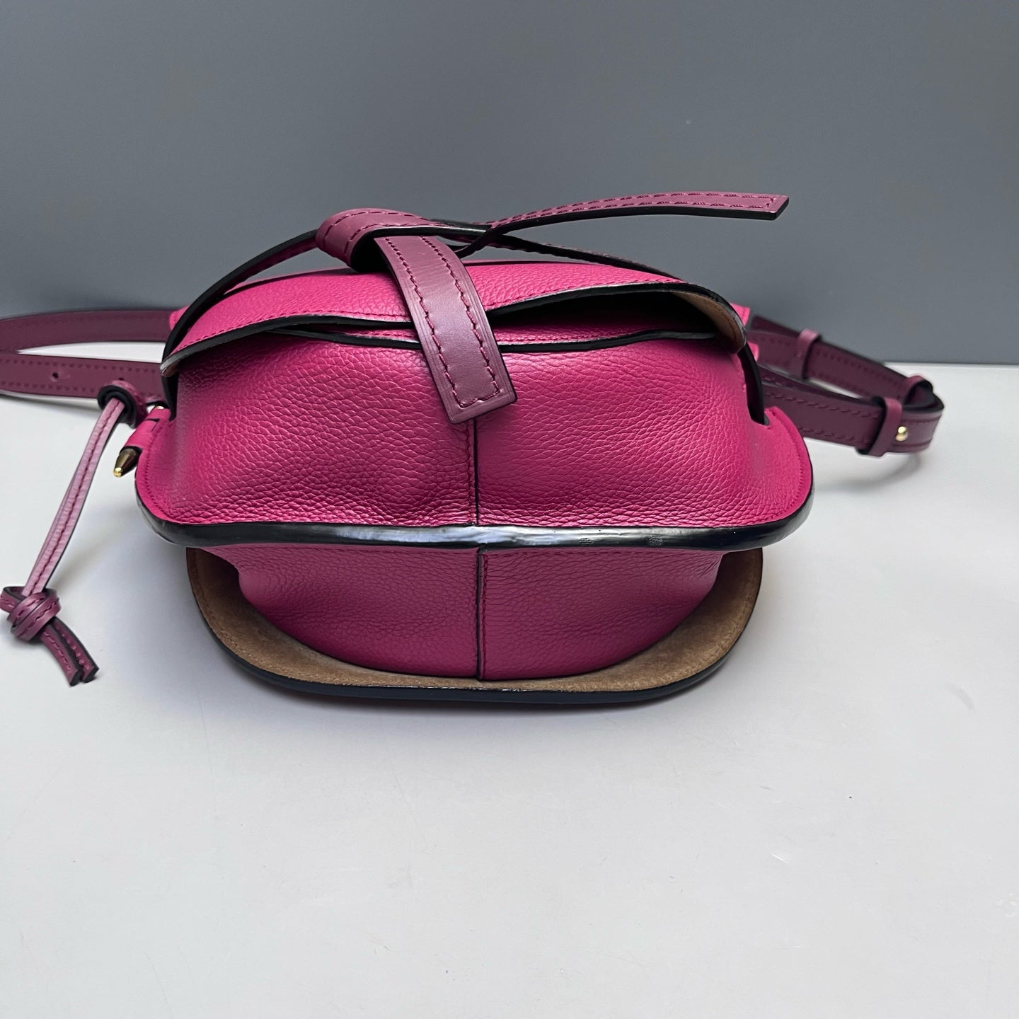 Loewe - Gate - Grained leather - Fuchsia - (small)