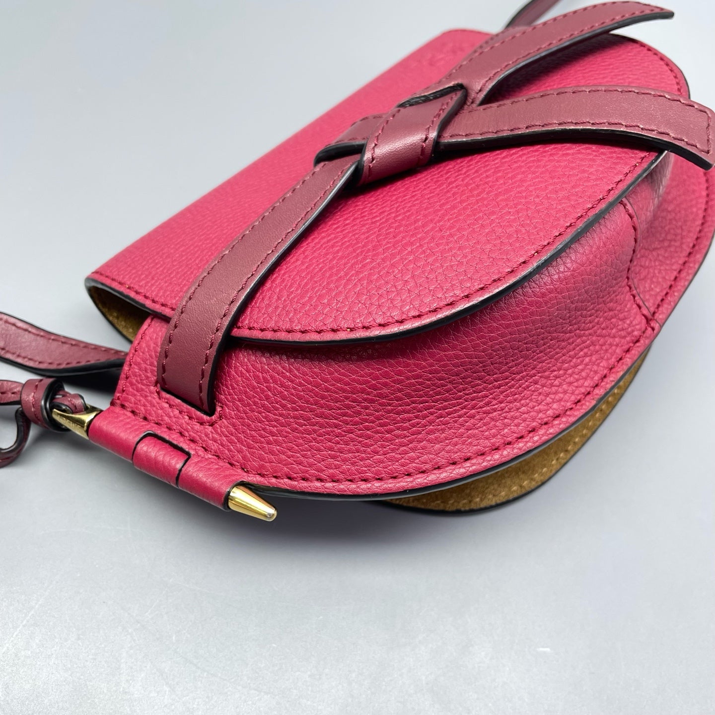 Loewe - Gate Mini Saddle Bag - Grained leather - Rose Red - (Mini)