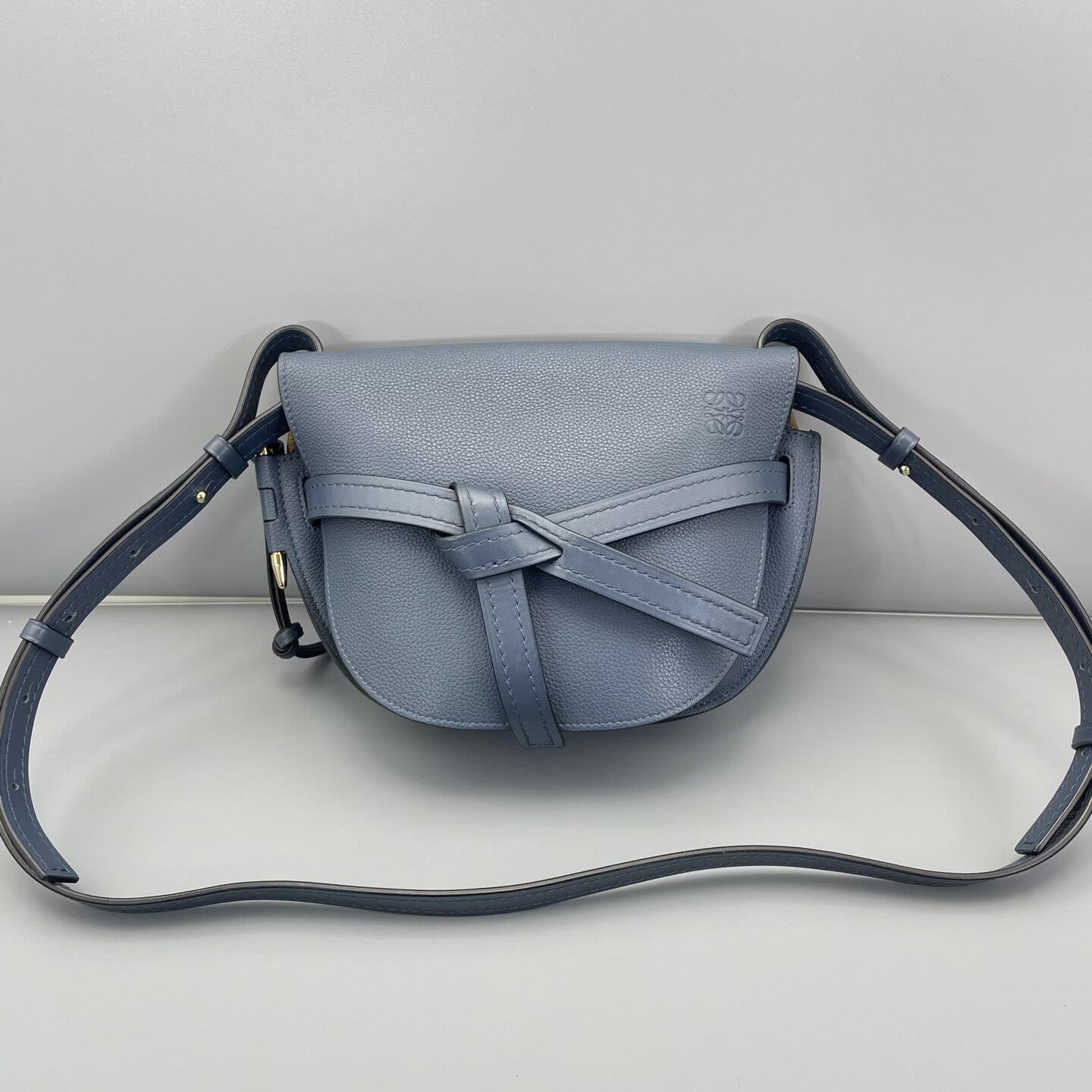 Loewe - Gate Saddle Bag - Grained leather - Blue - (Medium)