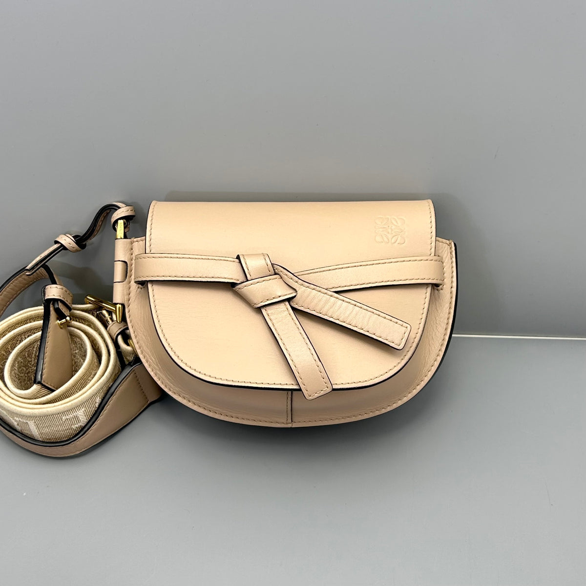 Loewe - Gate Saddle Bag - Leather - Beige - (mini)