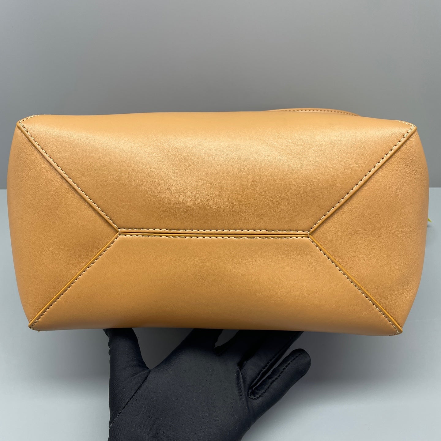 Loewe - Geometric Tote - Leather - Caramel - (medium)
