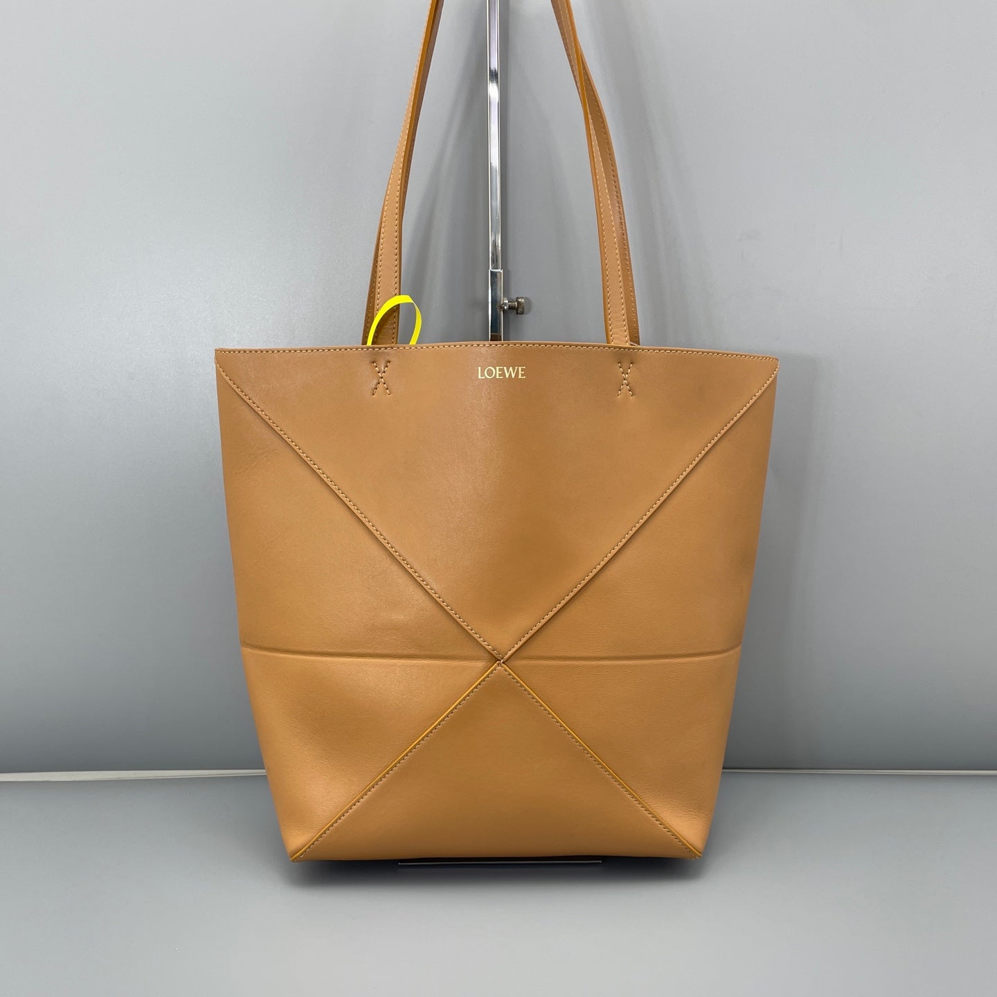 Loewe - Geometric Tote - Leather - Caramel - (medium)