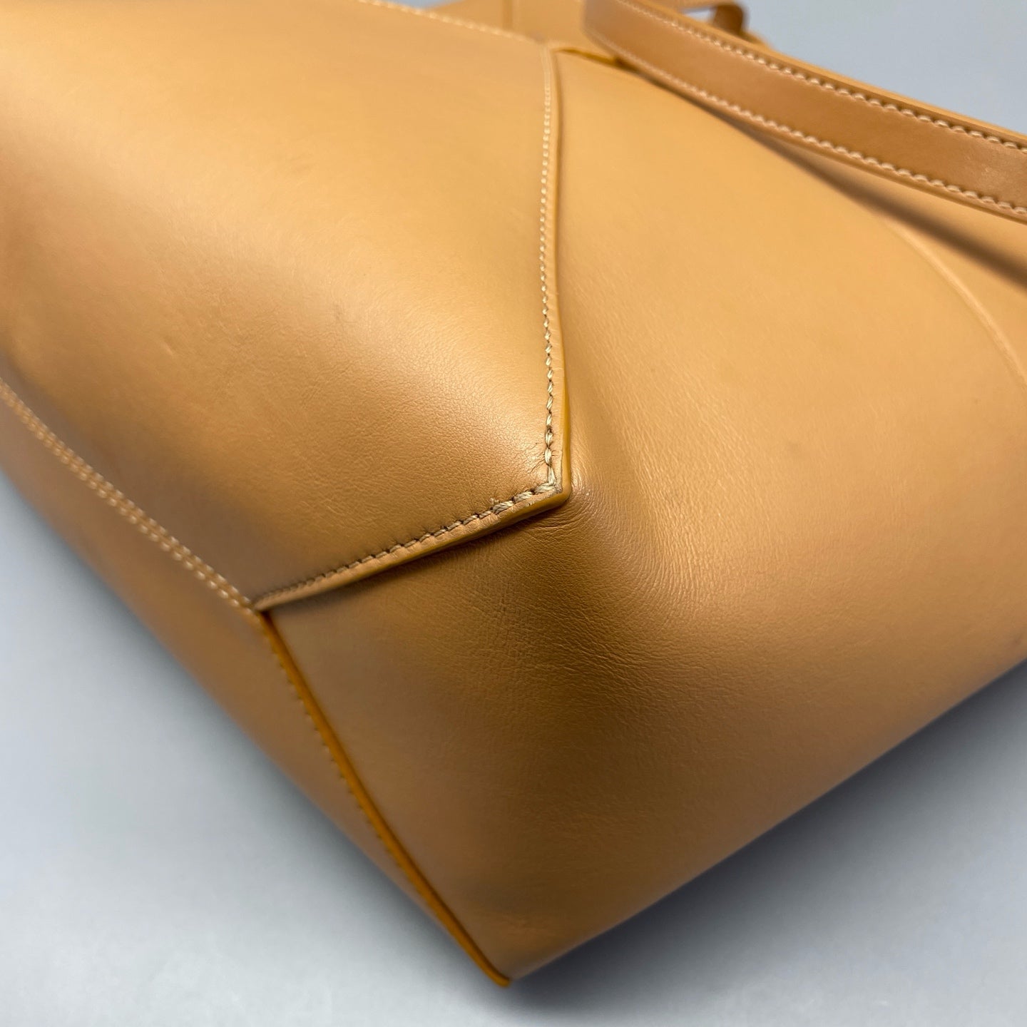 Loewe - Geometric Tote - Leather - Caramel - (medium)