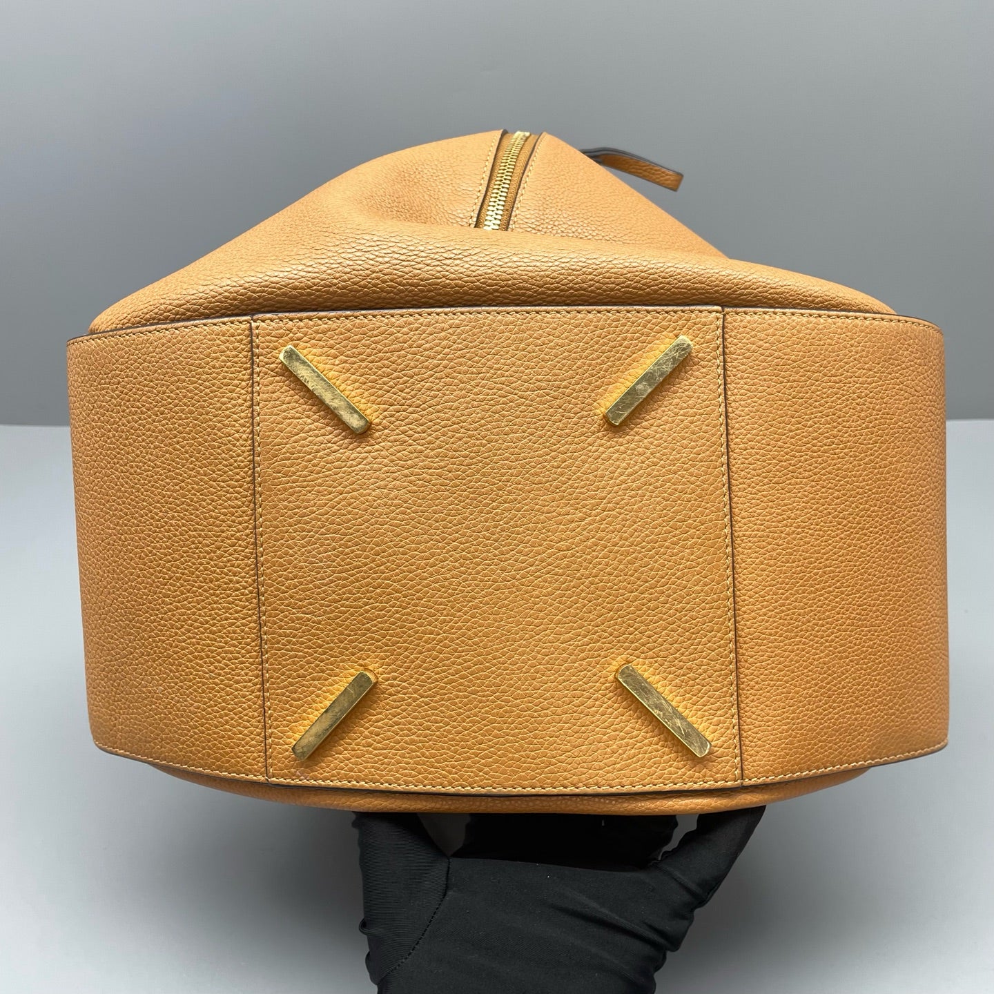Loewe - Hammock Bag - Grained calfskin leather - Caramel - (medium)