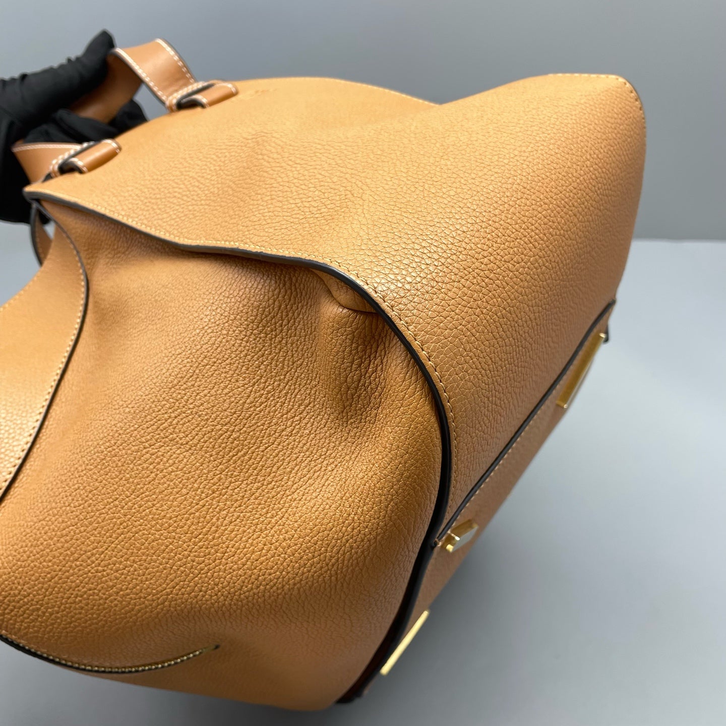 Loewe - Hammock Bag - Grained calfskin leather - Caramel - (medium)