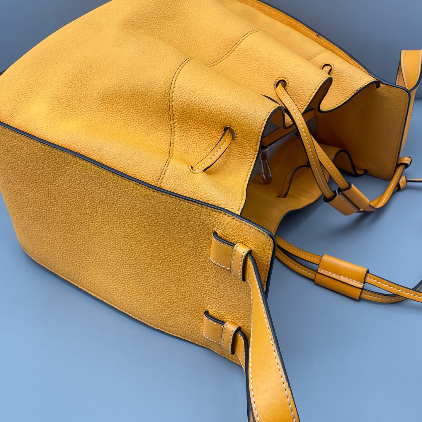 Loewe - Hammock bag - Leather - Yellow - (medium)