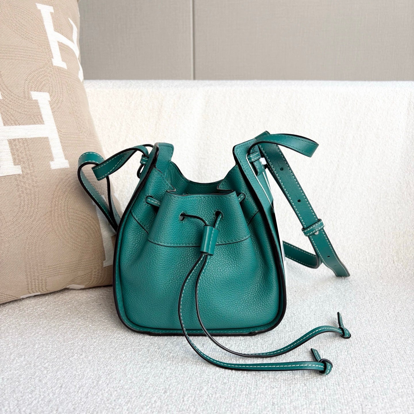 Loewe - Hammock Drawstring Mini Bag - Leather - Green - (mini)
