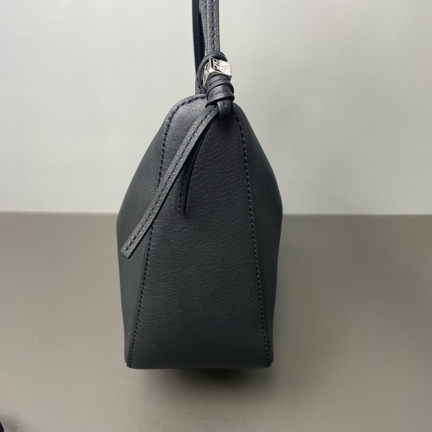 Loewe - Hammock - Leather - Black - (Medium)