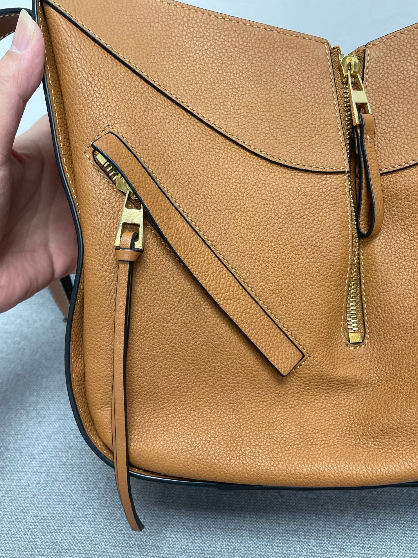 Loewe - Hammock - Leather - Brown - (small)