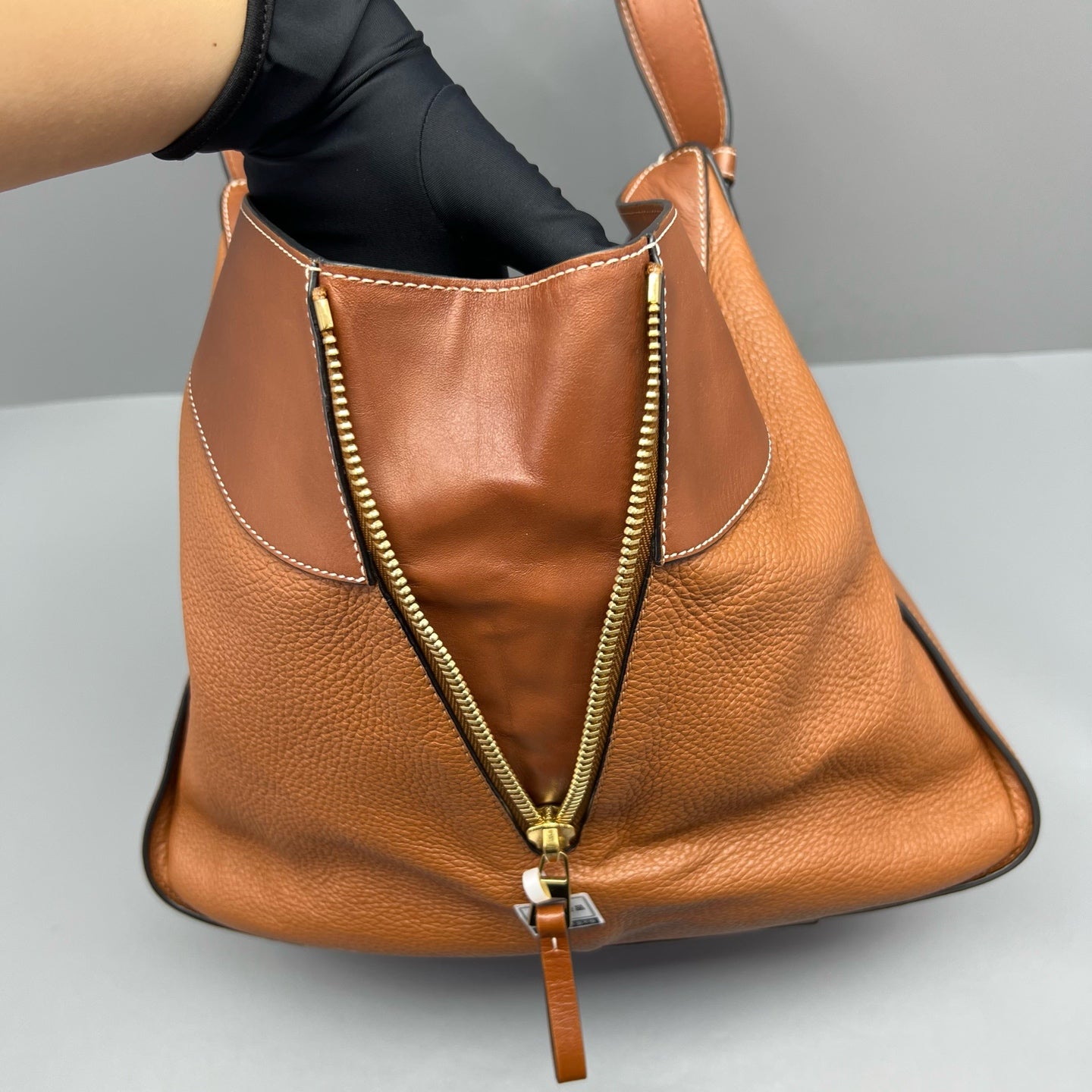 Loewe - Hammock - Leather - Camel - (Medium)