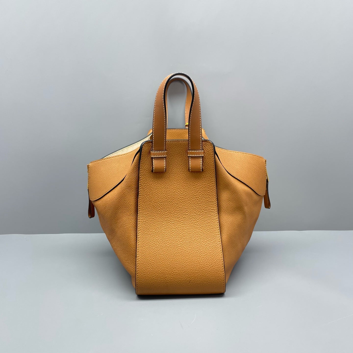 Loewe - Hammock - Leather - Camel - (Small)