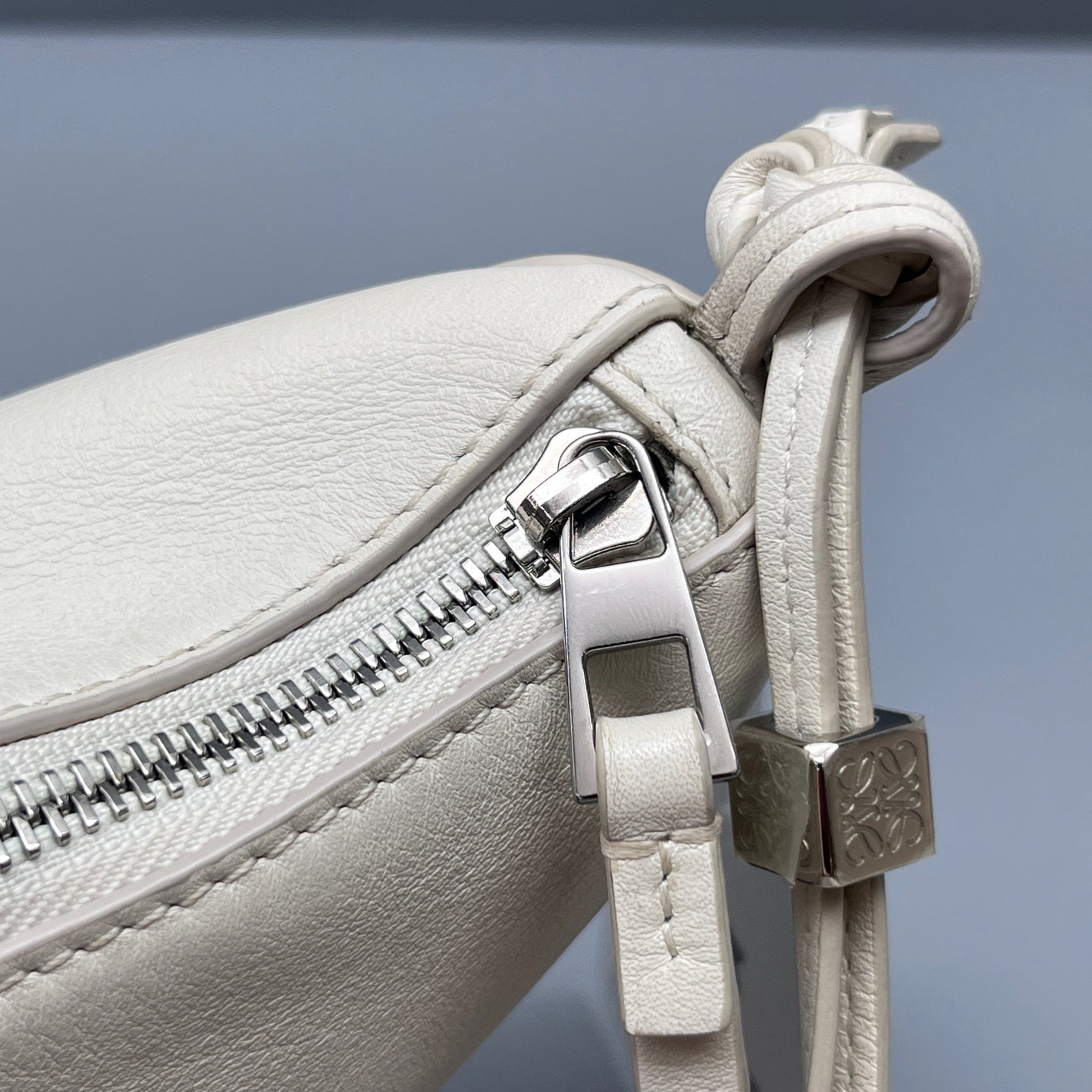 Loewe - Hammock - Leather - White - (Small)