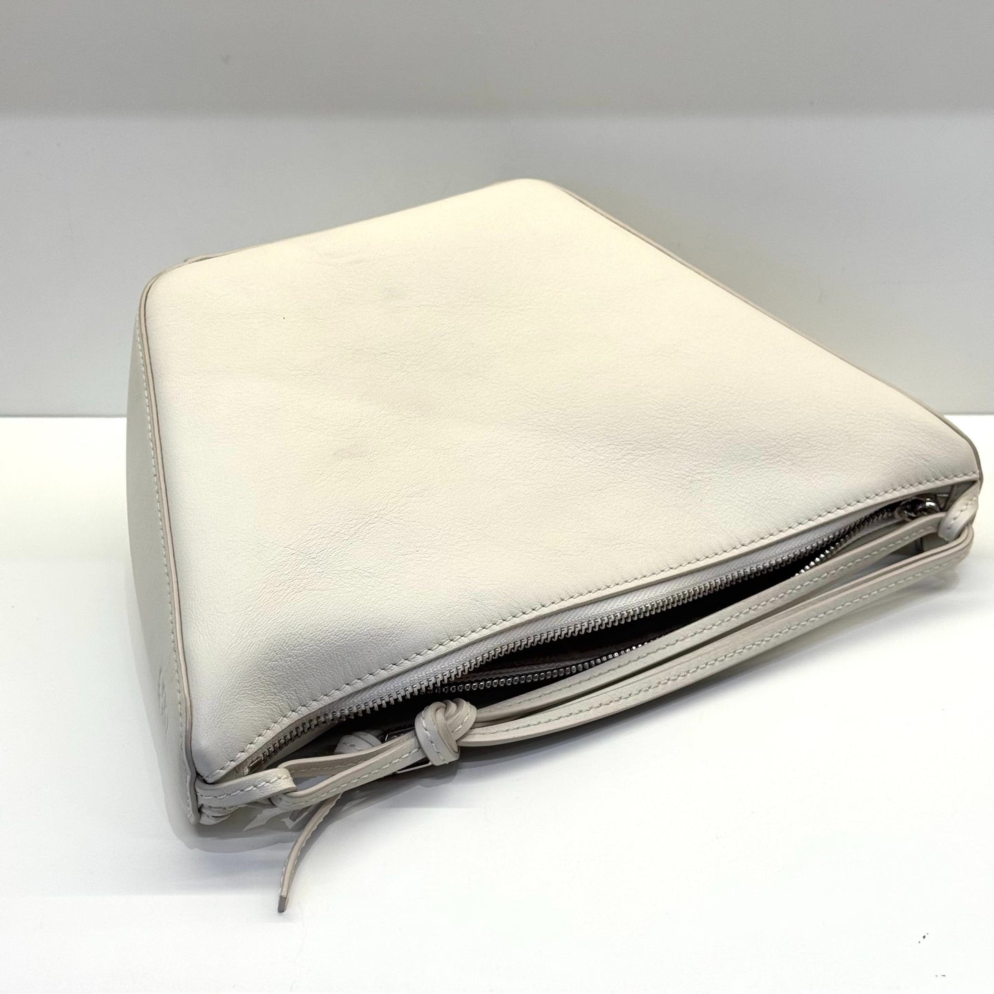 Loewe - Hammock Mini - Calfskin leather - White - (mini)