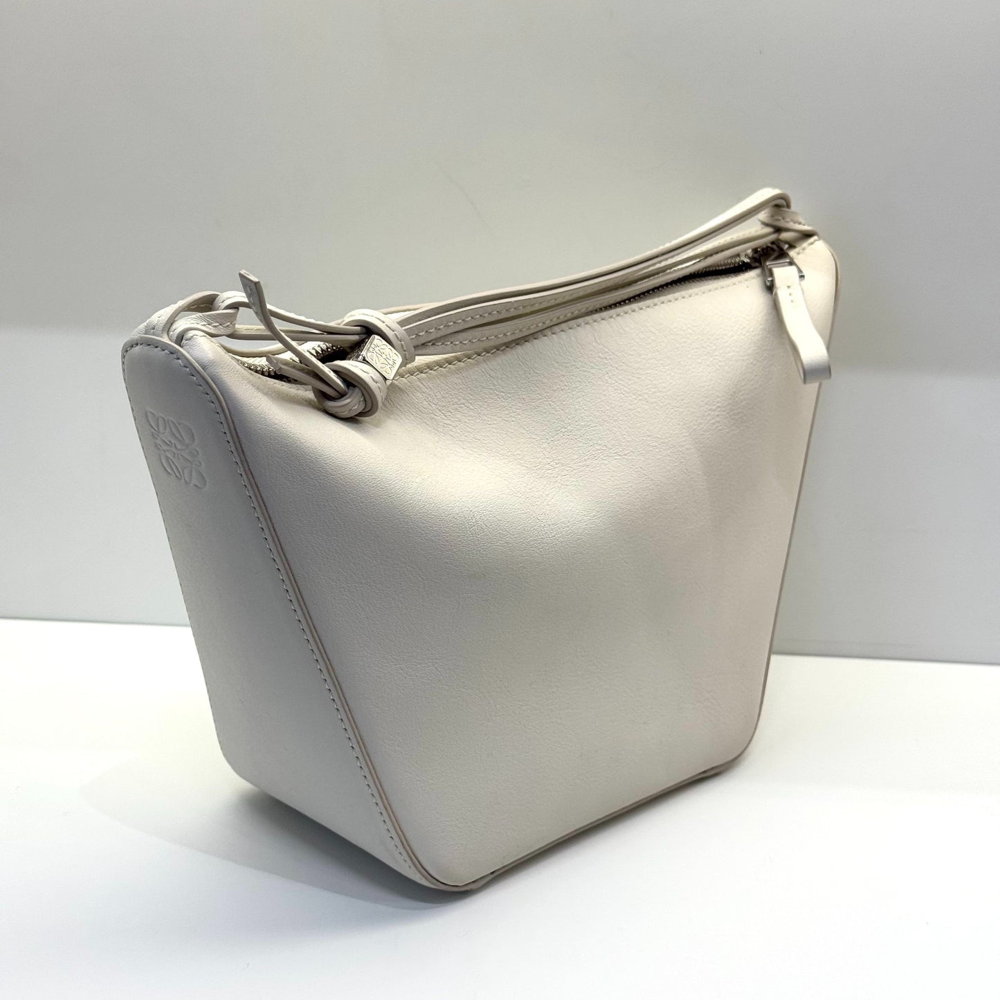 Loewe - Hammock Mini - Calfskin leather - White - (mini)