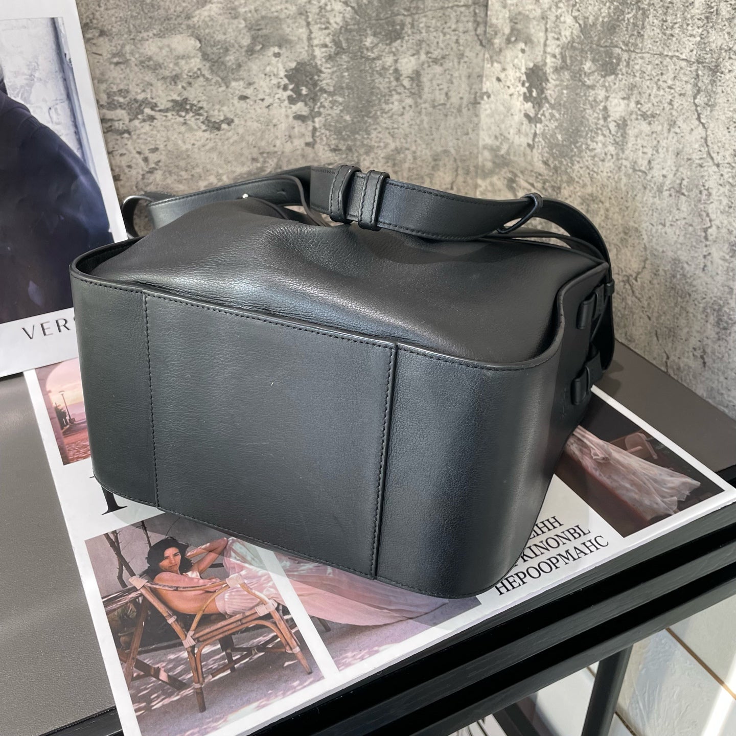 Loewe - Hammock Small Bag - Leather - Black - (small)