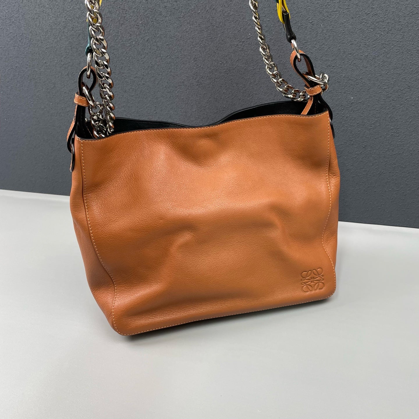 Loewe - Hobo - Full leather - Caramel with Multi-color Strap - (Medium)