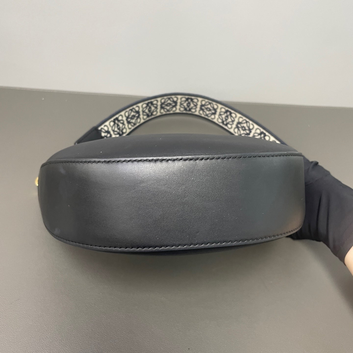 Loewe - Luna - Leather - Black - (medium)
