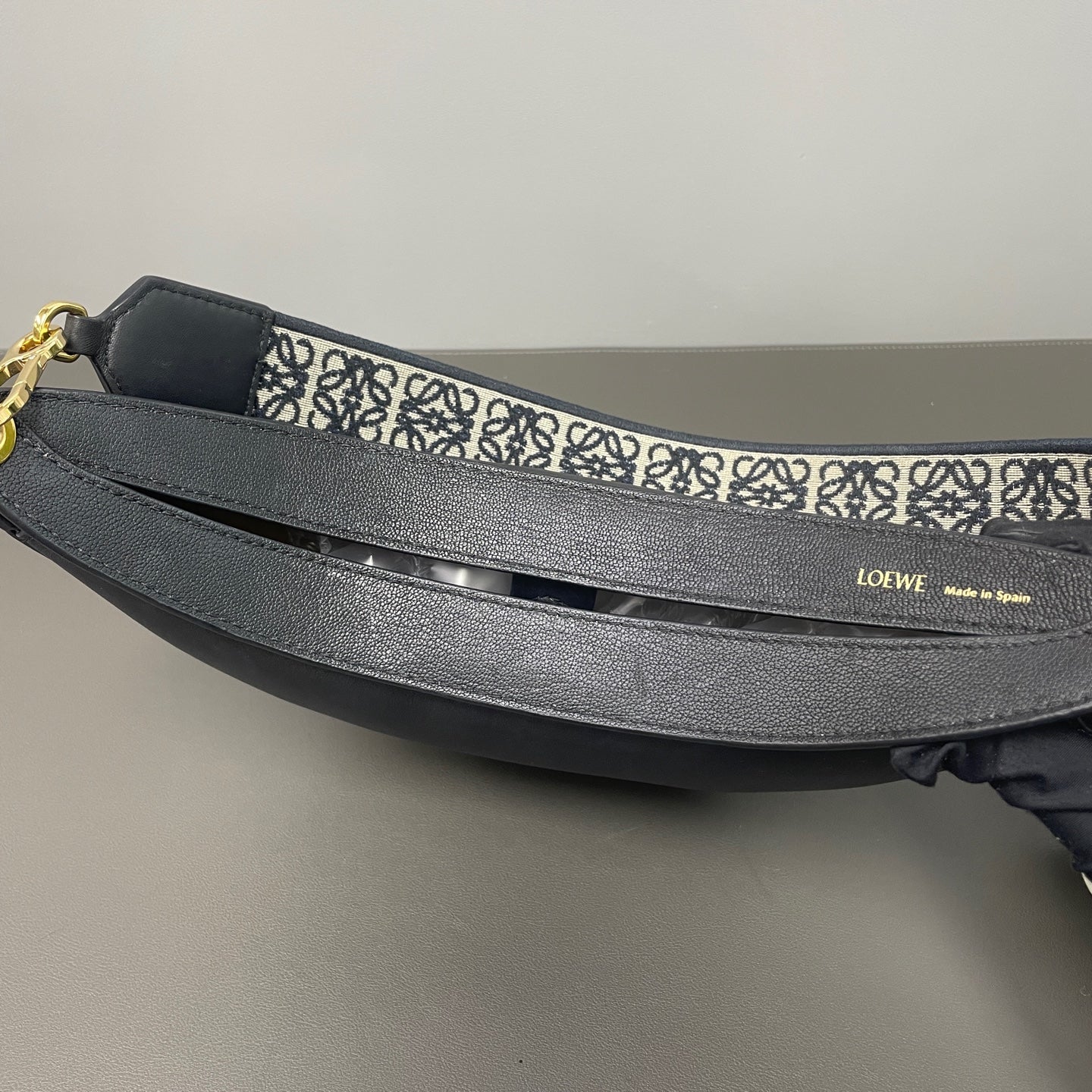 Loewe - Luna - Leather - Black - (medium)