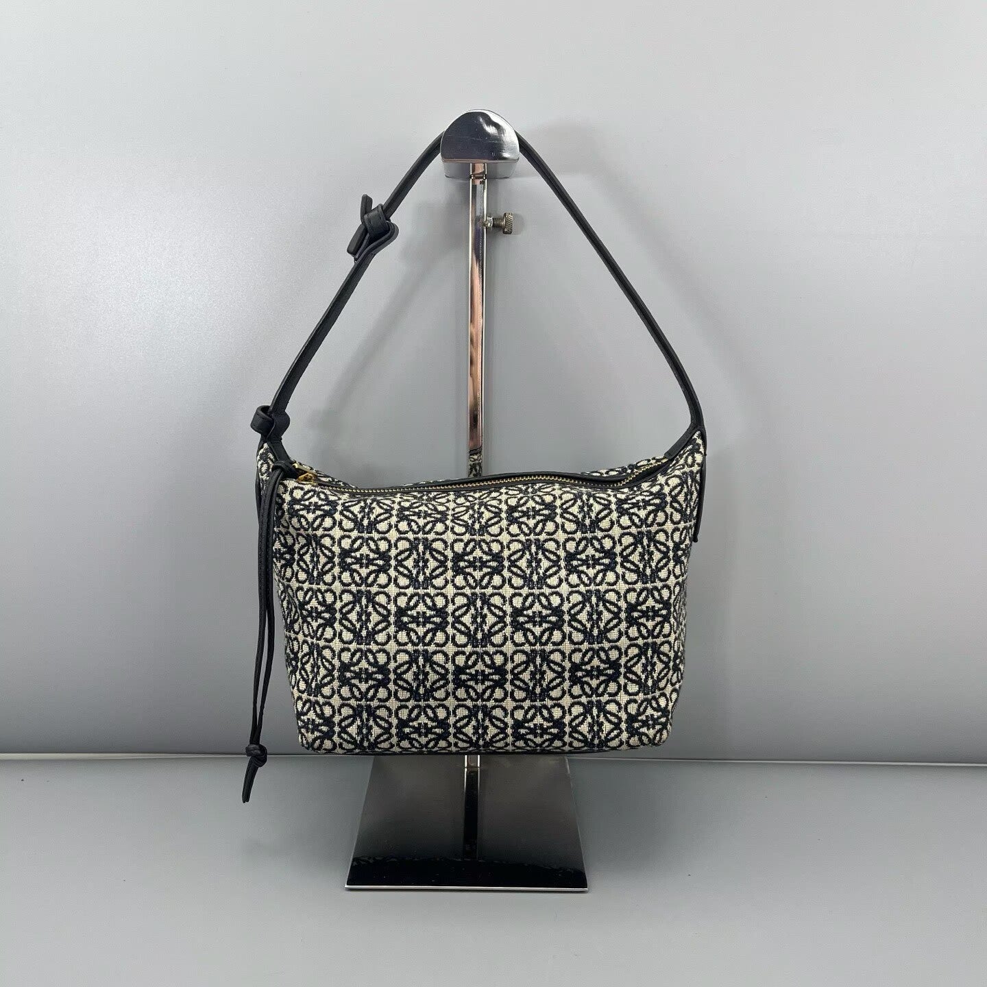 Loewe - Lunch Box Bag - Jacquard canvas with leather trim - Beige and Dark Blue with Black Leather - (small)