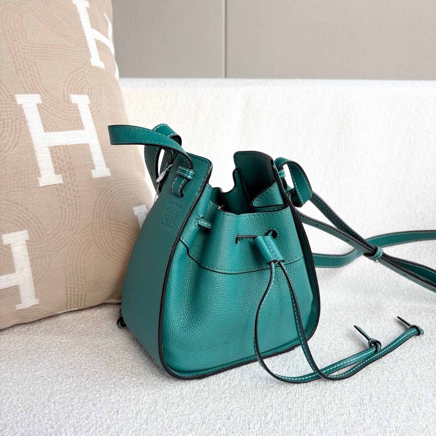 Loewe - Mini Hammock Bag - Cowhide leather - Green - (mini)