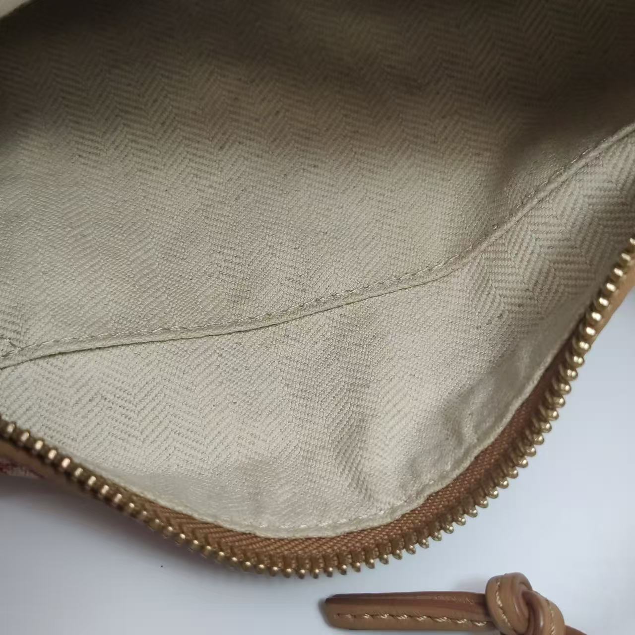 Loewe - Other - Canvas with leather trim - Red with beige accents - (small)