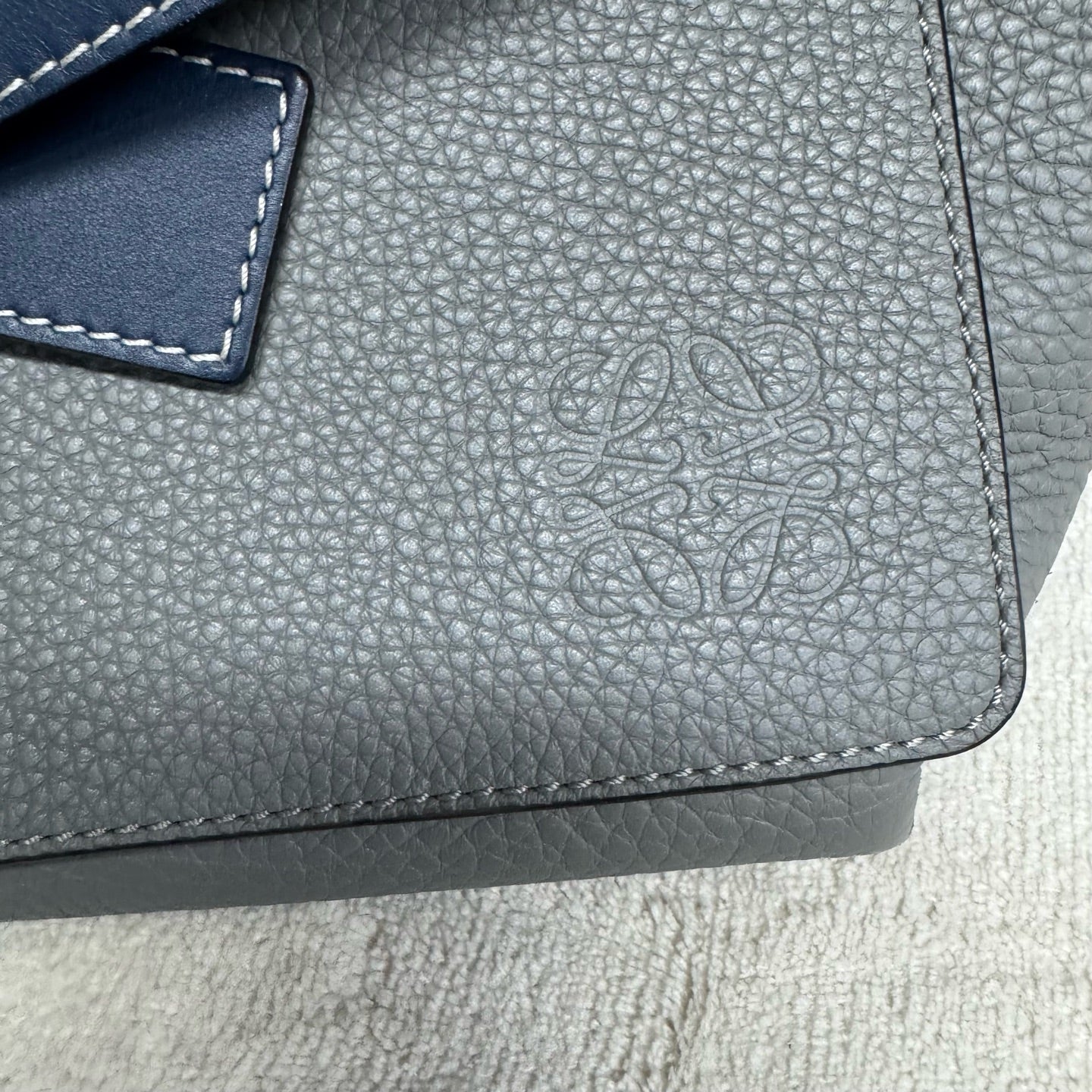 Loewe - Other - Leather - Multicolour - (Medium)