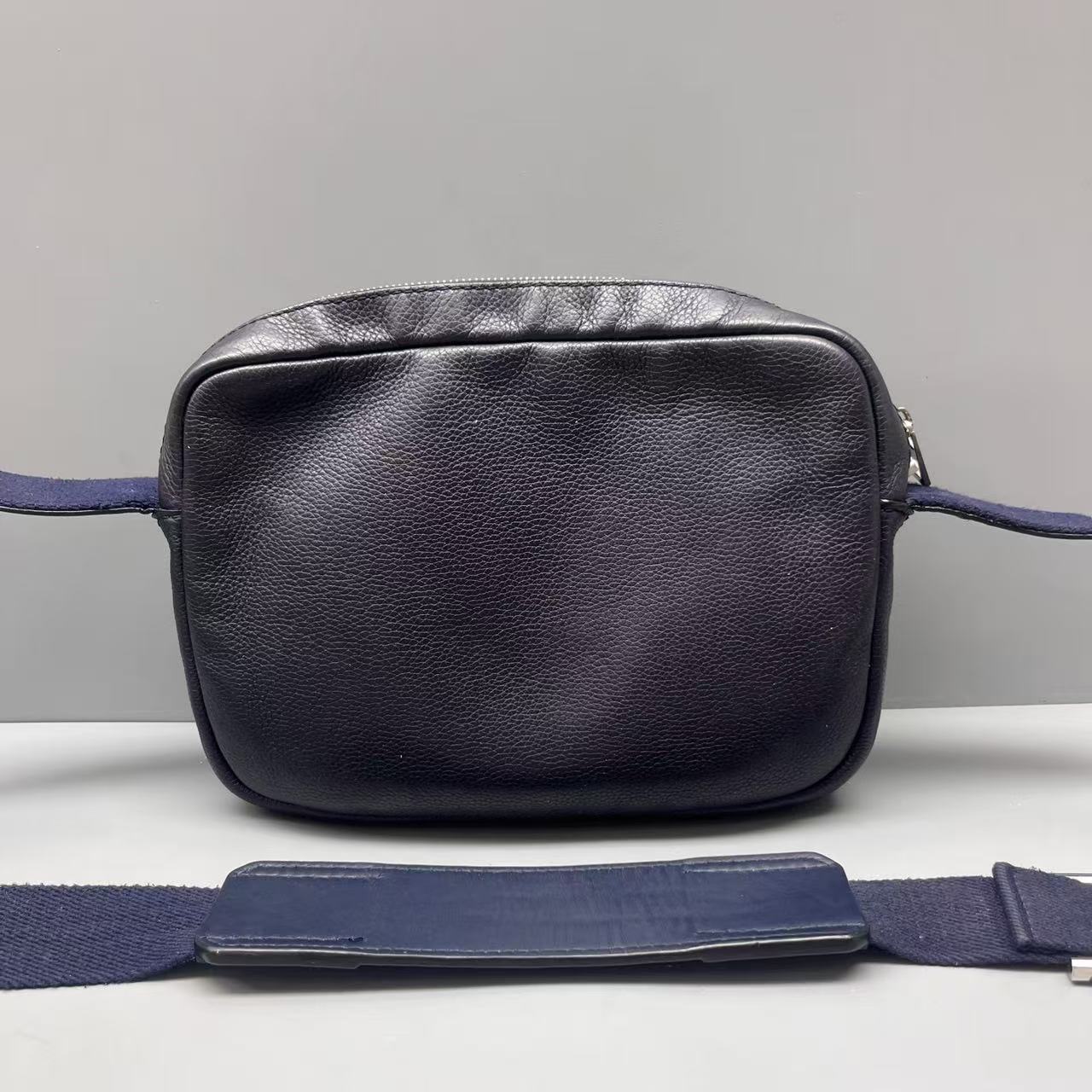 Loewe - Other - Pebbled leather - Navy - (Small)