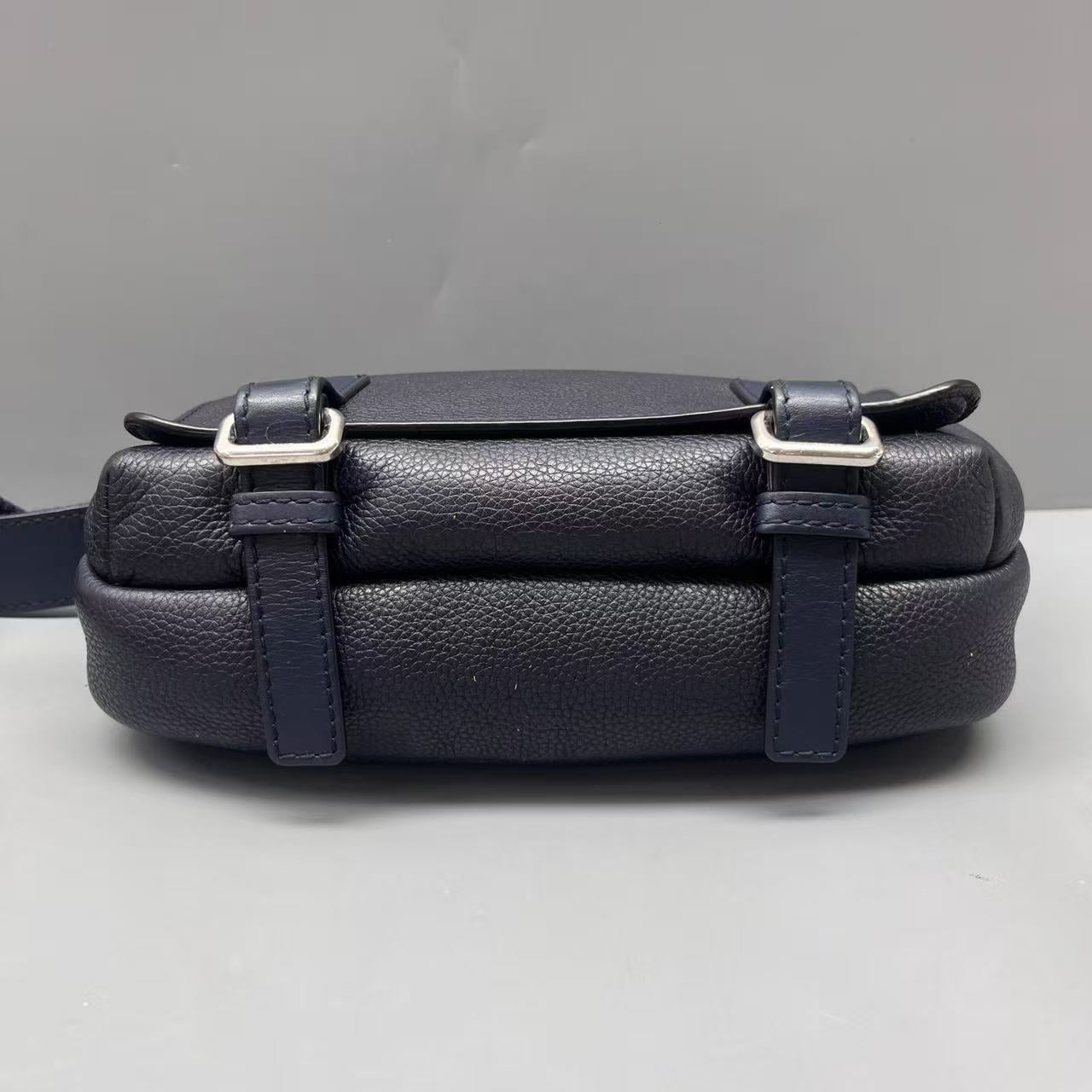 Loewe - Other - Pebbled leather - Navy - (Small)