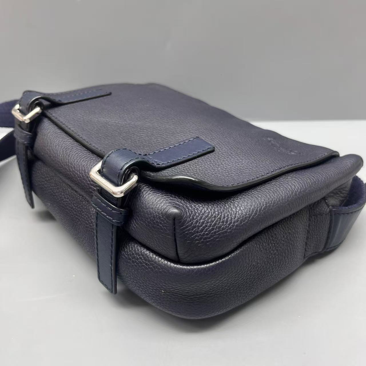 Loewe - Other - Pebbled leather - Navy - (Small)