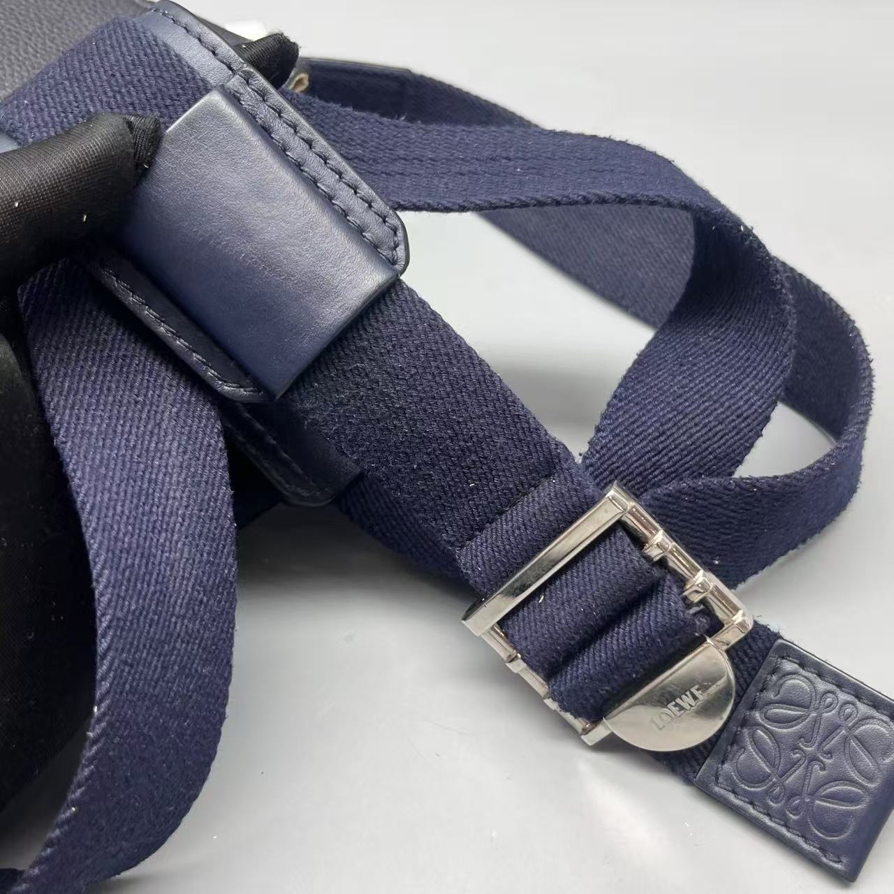 Loewe - Other - Pebbled leather - Navy - (Small)