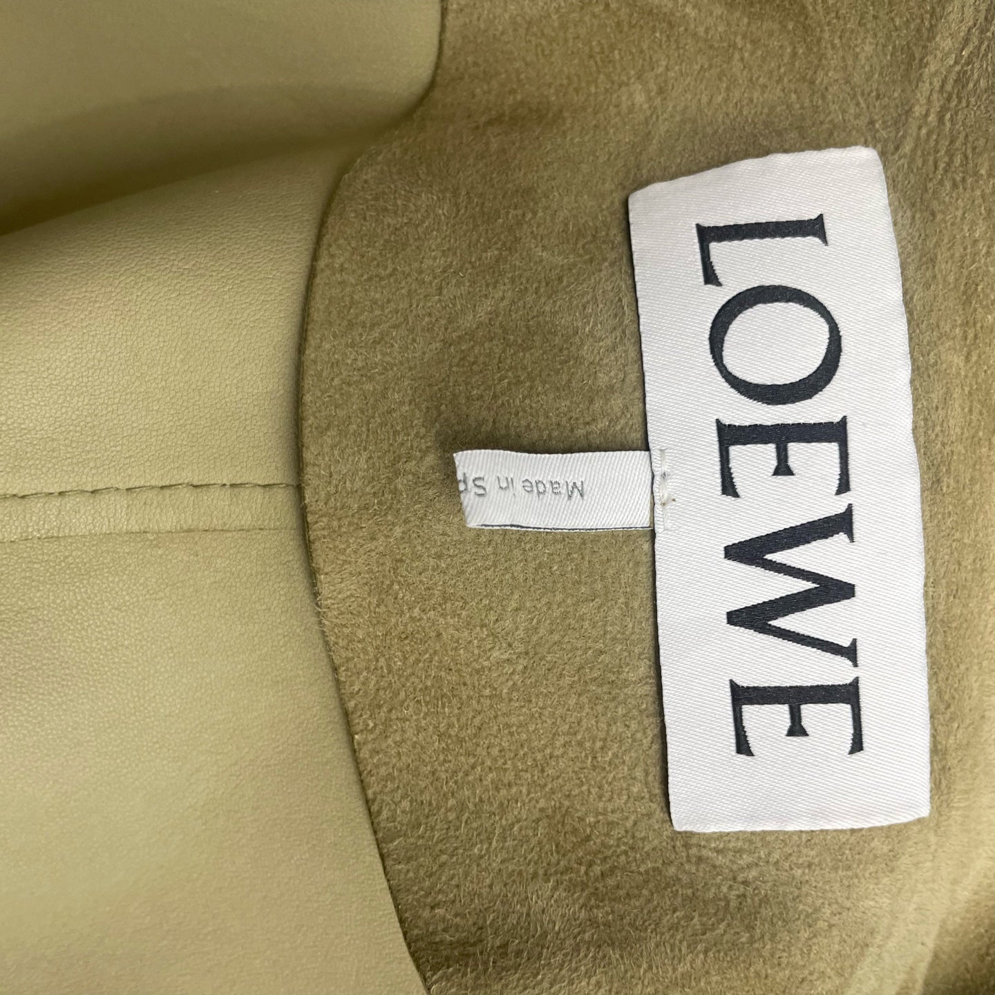 Loewe - Other - Suede - Beige - (32)