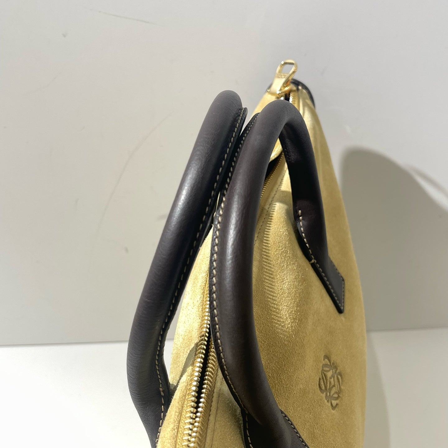 Loewe - Other - Suede - Beige - (Large)