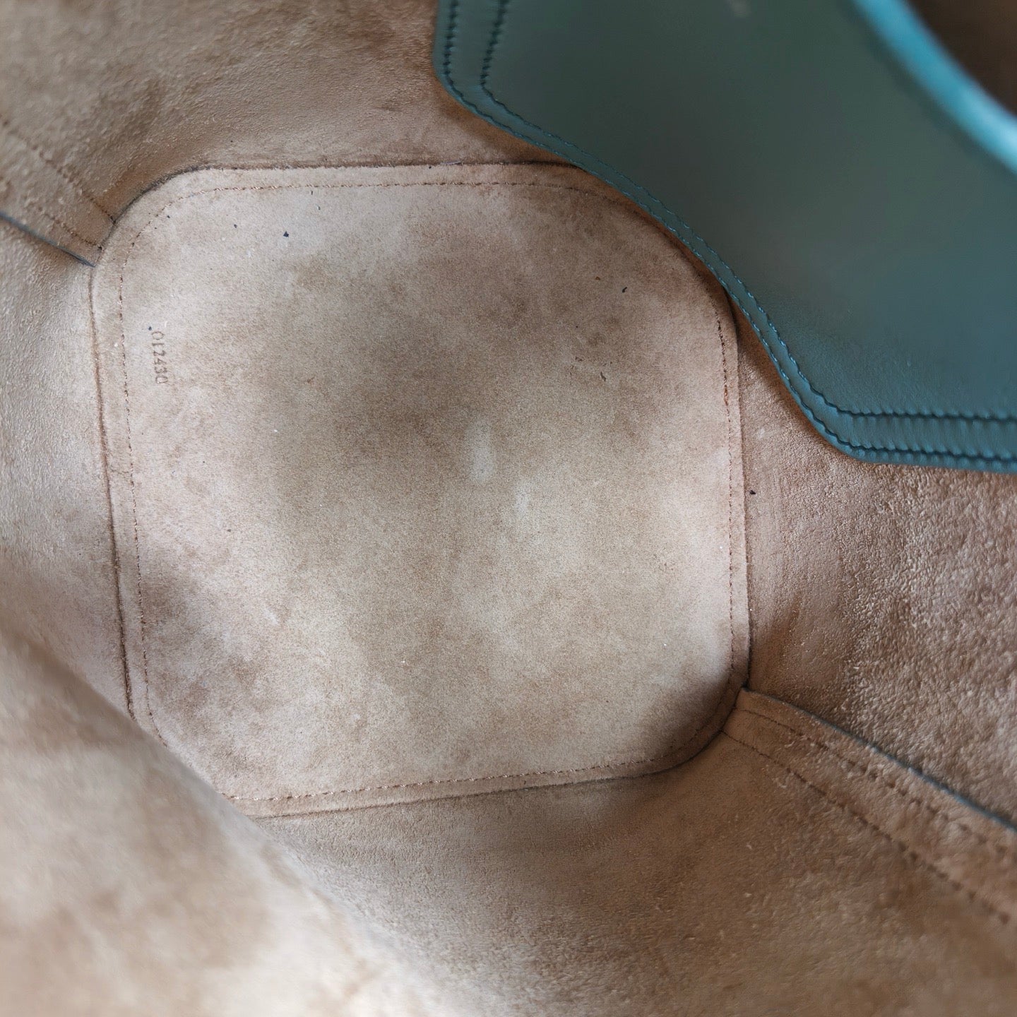 Loewe - Pebble Bucket Bag - Cowhide leather - Lake Green - (mini)