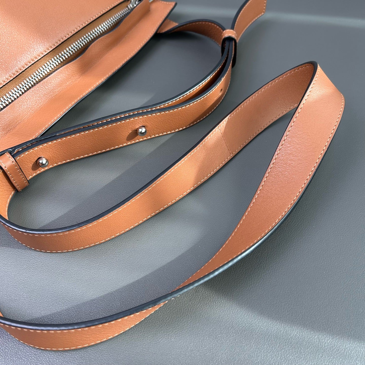 Loewe - Pouch - Leather - Caramel - (large)