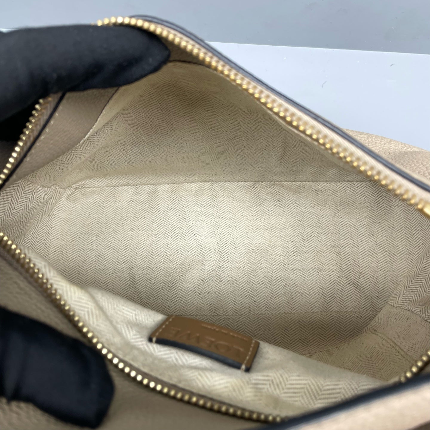 Loewe - Puzzle Bag - Grained calfskin leather - Beige with Tan accents - (Small)
