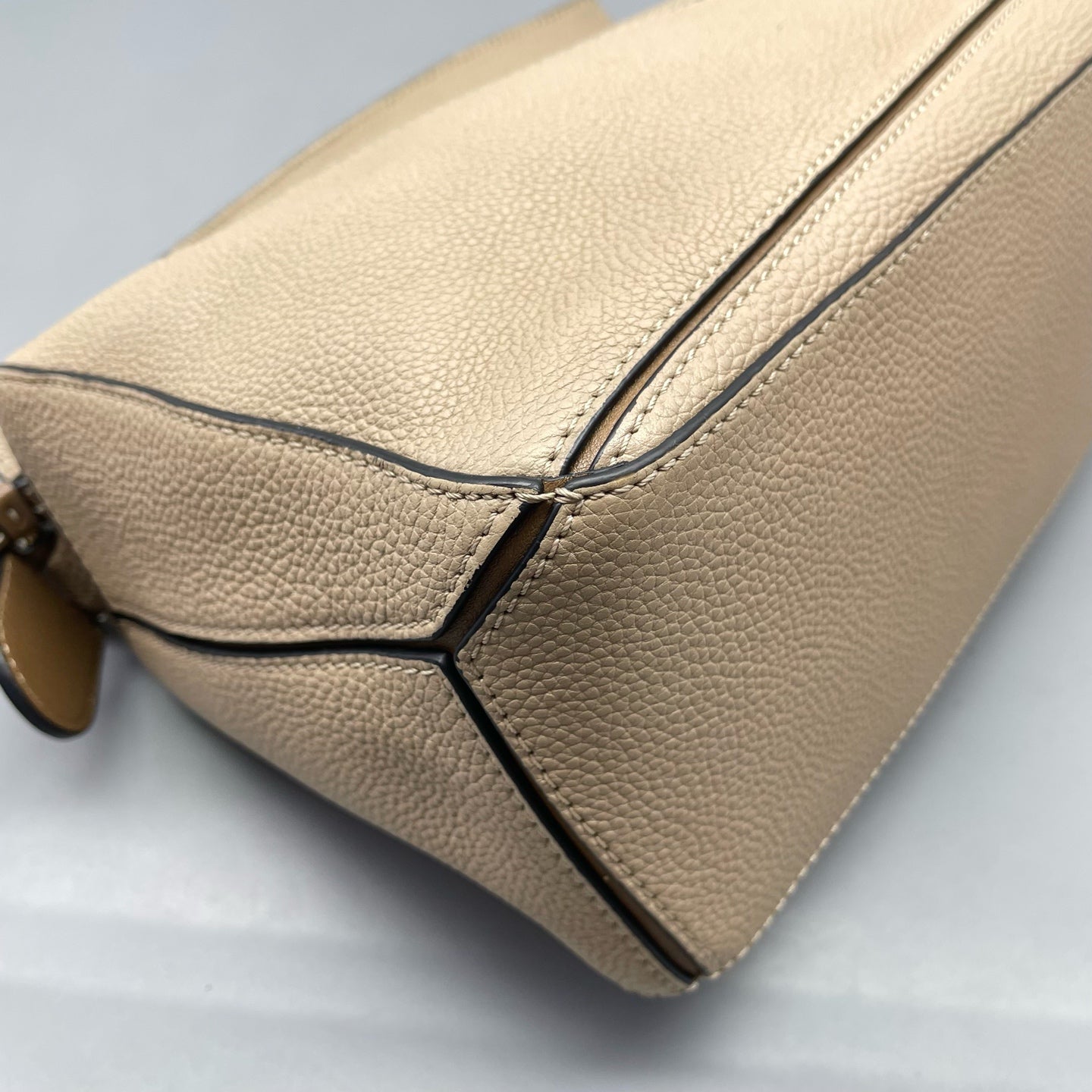 Loewe - Puzzle Bag - Grained calfskin leather - Beige with Tan accents - (Small)