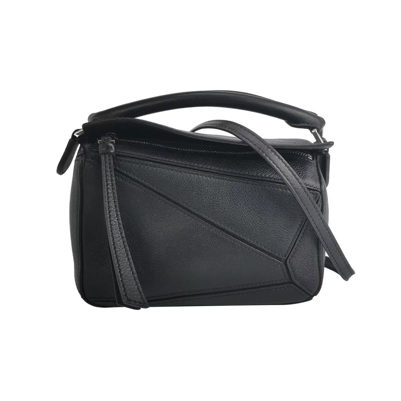 Loewe - Puzzle Bag - Grained calfskin leather - Black - (Mini)