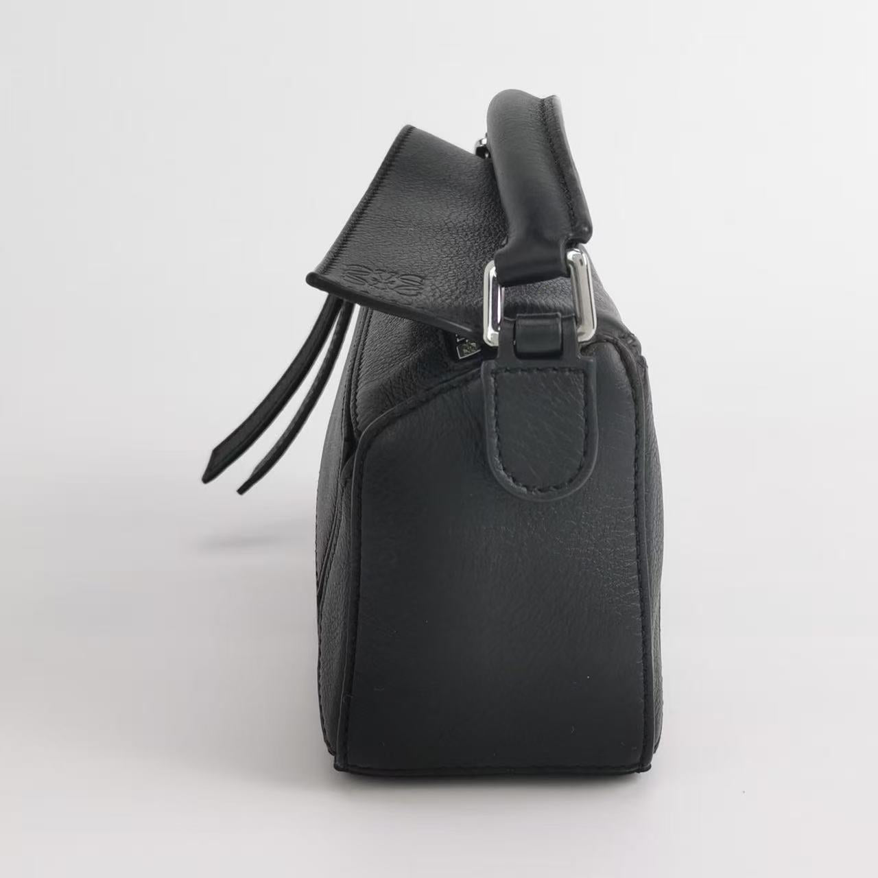 Loewe - Puzzle Bag - Grained calfskin leather - Black - (Mini)