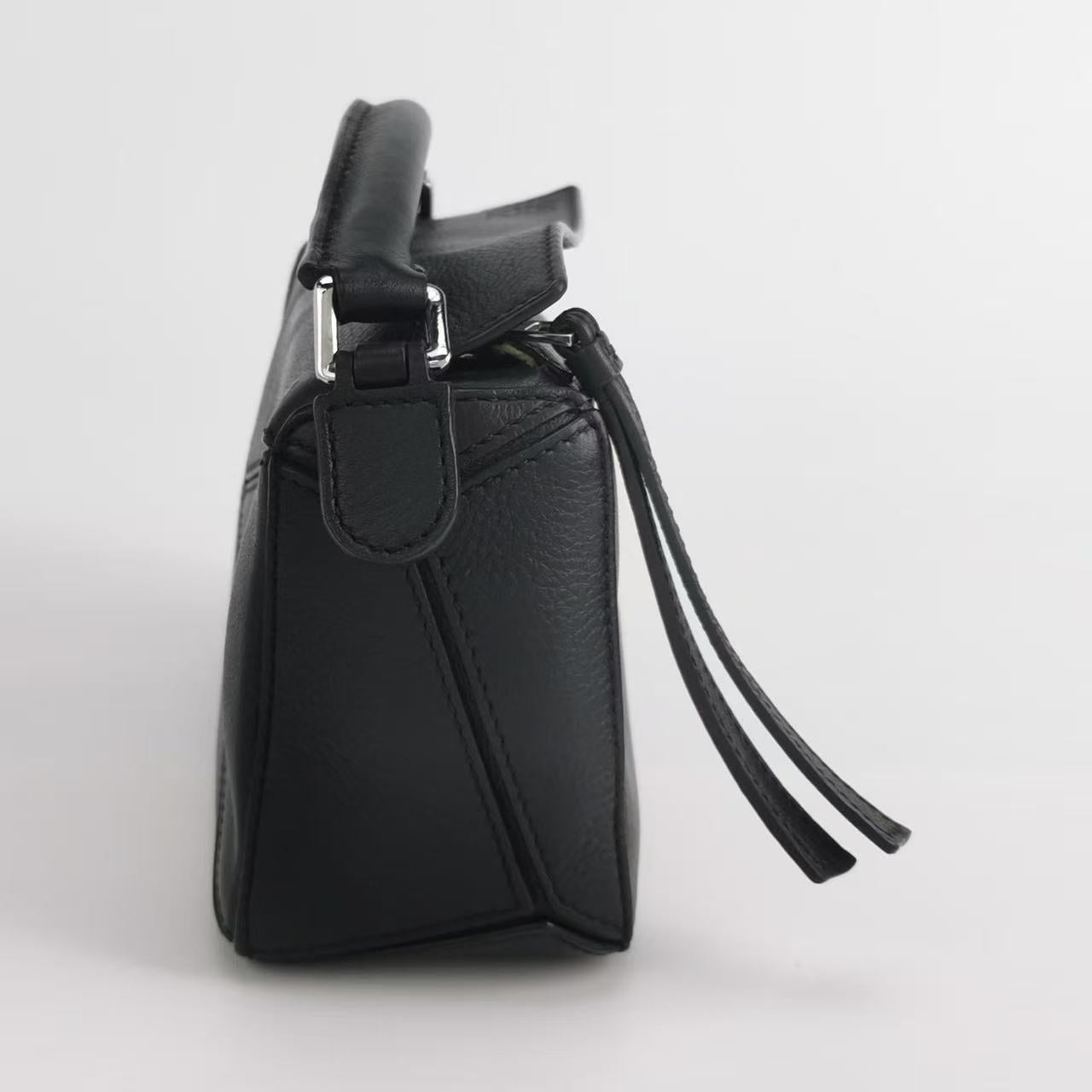 Loewe - Puzzle Bag - Grained calfskin leather - Black - (Mini)