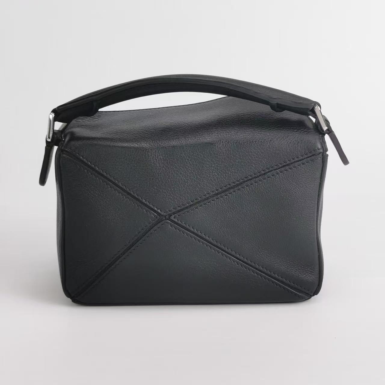 Loewe - Puzzle Bag - Grained calfskin leather - Black - (Mini)