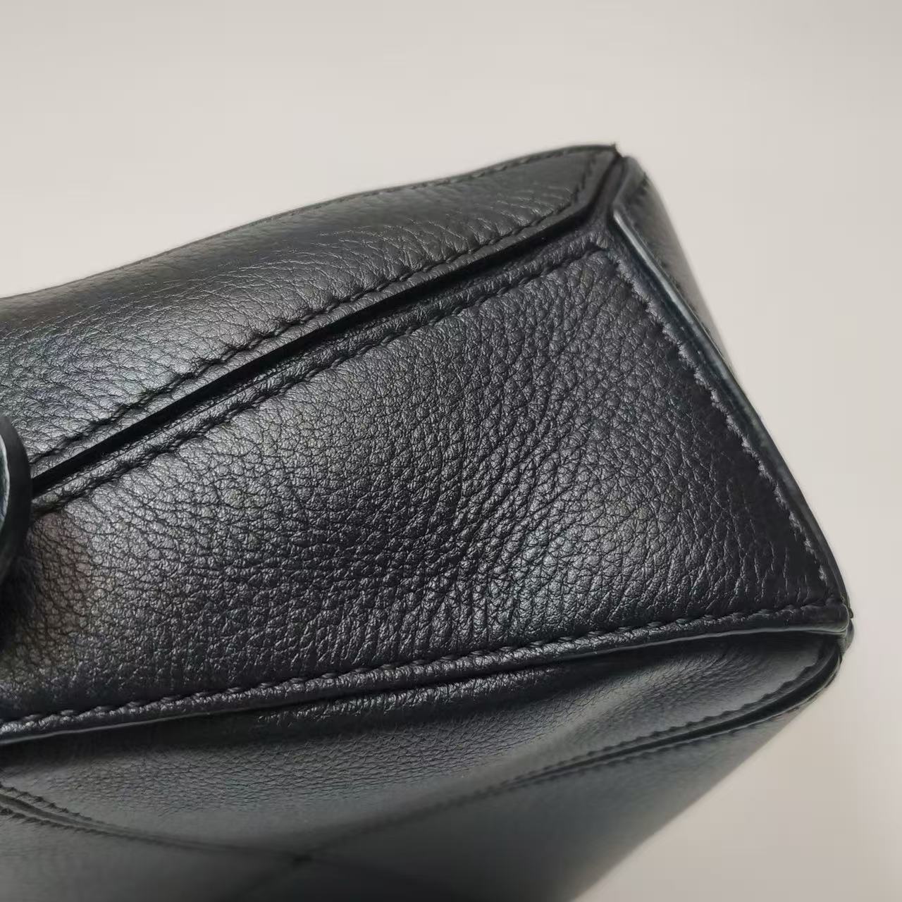 Loewe - Puzzle Bag - Grained calfskin leather - Black - (Mini)
